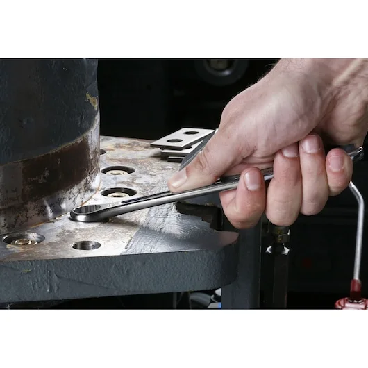 Facom 440.5/8 source-reviewed product